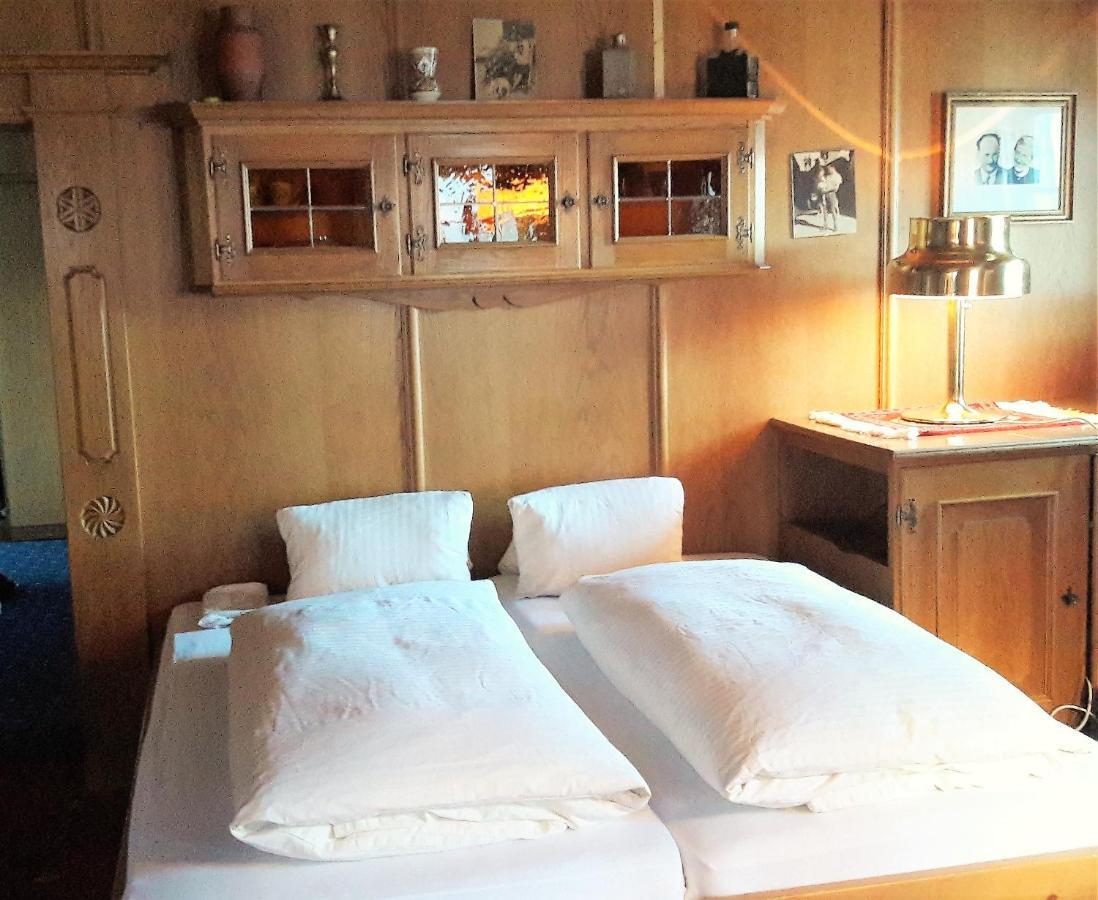 Hotel Schwarzer Adler 3*